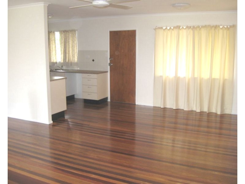 15 Emblem Street, Jamboree Heights QLD 4074