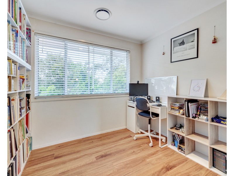 68 Dewsbury Street, Middle Park QLD 4074