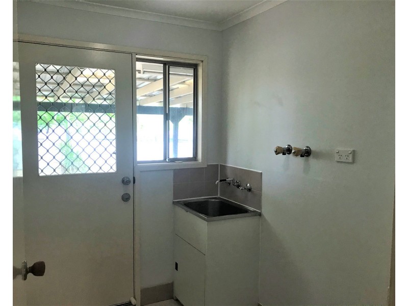 40 Radcliffe Street, Sinnamon Park QLD 4073