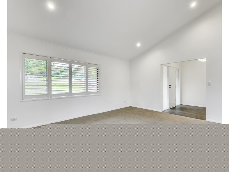 42 Chapel Hill Road, Chapel Hill QLD 4069