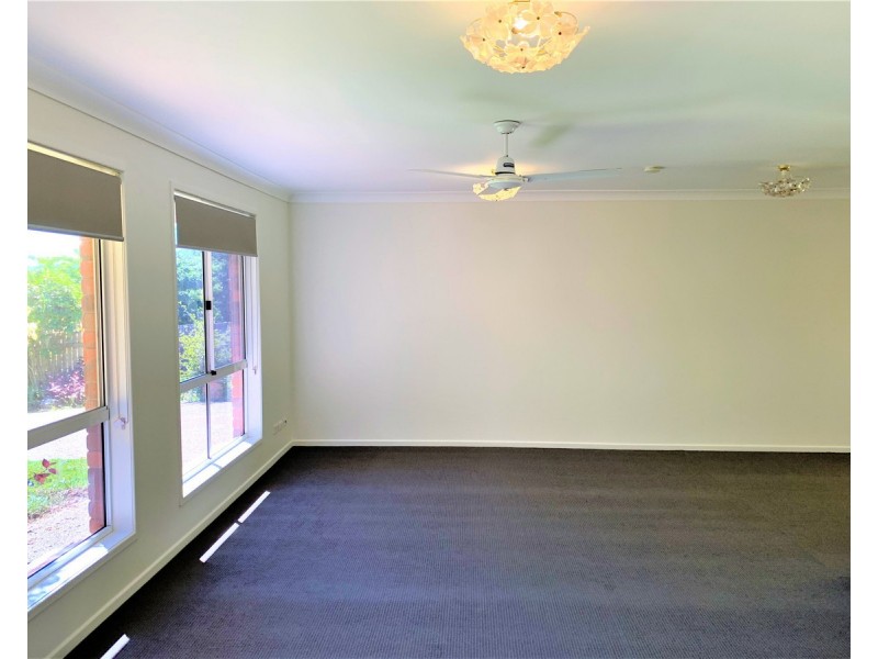 93 Dove Tree Crescent, Sinnamon Park QLD 4073