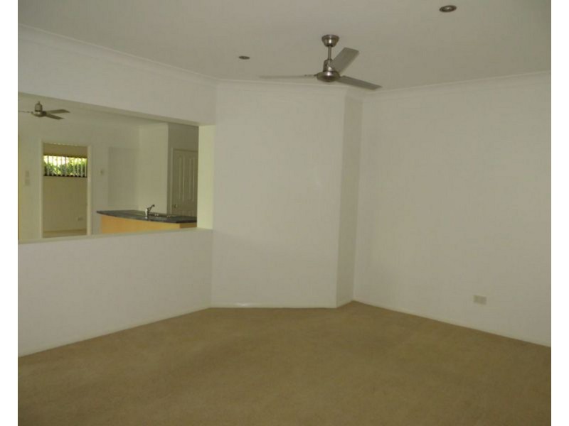 9 Brookeside Crescent, Seventeen Mile Rocks QLD 4073
