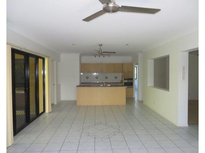 9 Brookeside Crescent, Seventeen Mile Rocks QLD 4073
