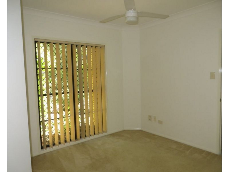 9 Brookeside Crescent, Seventeen Mile Rocks QLD 4073
