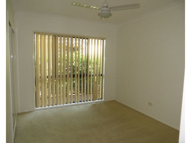9 Brookeside Crescent, Seventeen Mile Rocks QLD 4073