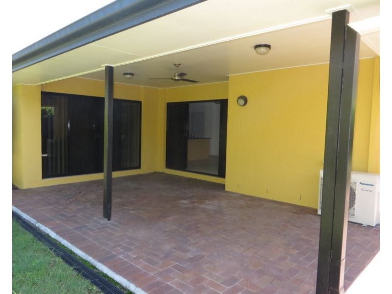 9 Brookeside Crescent, Seventeen Mile Rocks QLD 4073