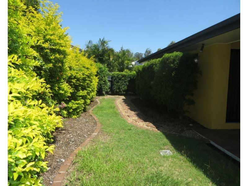 9 Brookeside Crescent, Seventeen Mile Rocks QLD 4073