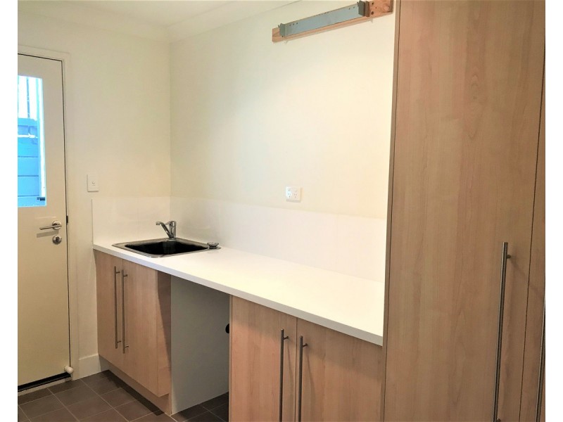 59 Hounslow Way, Seventeen Mile Rocks QLD 4073