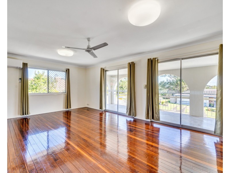 28 Galleon Street, Jamboree Heights QLD 4074
