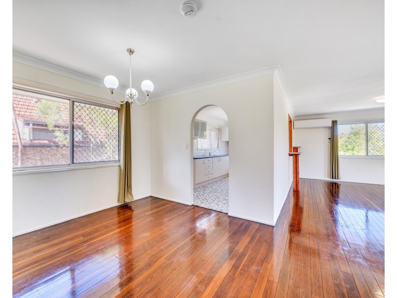 28 Galleon Street, Jamboree Heights QLD 4074