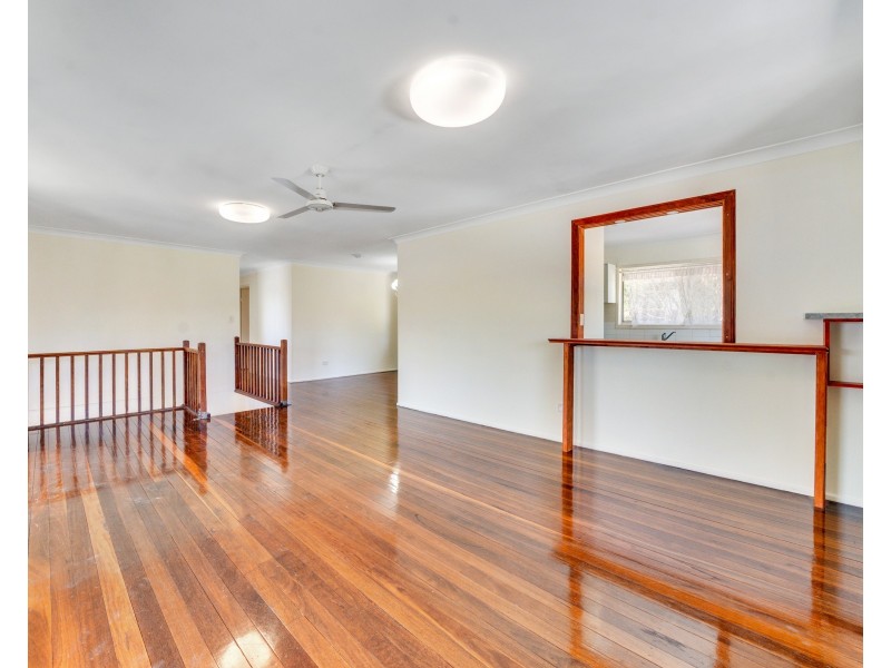 28 Galleon Street, Jamboree Heights QLD 4074