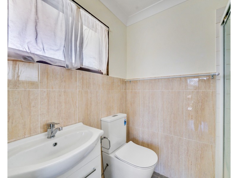 28 Galleon Street, Jamboree Heights QLD 4074