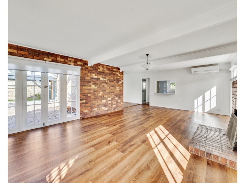 38 Mount Ommaney Drive, Jindalee QLD 4074