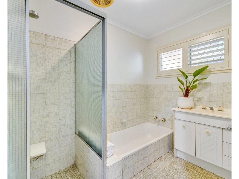 36 Tyrrell Road, Jamboree Heights QLD 4074