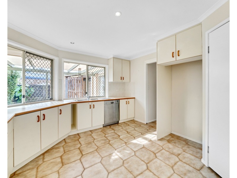 14 Forfar Street, Seventeen Mile Rocks QLD 4073