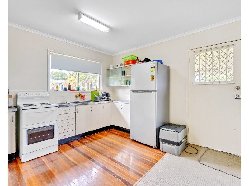 12 Emblem Street, Jamboree Heights QLD 4074