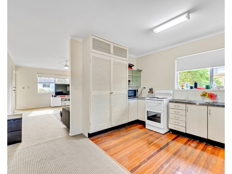 12 Emblem Street, Jamboree Heights QLD 4074