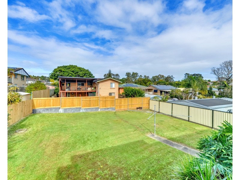 12 Emblem Street, Jamboree Heights QLD 4074