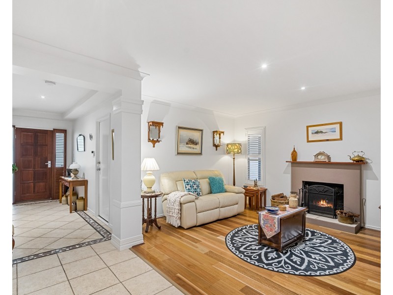 14 Bonney Place, Westlake QLD 4074