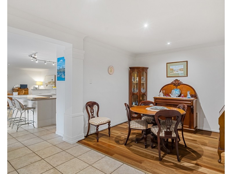 14 Bonney Place, Westlake QLD 4074