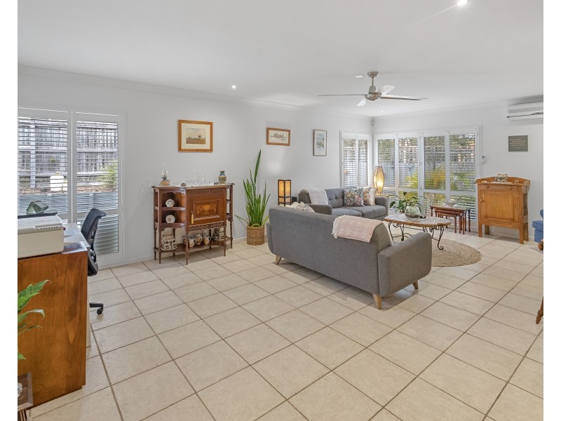 14 Bonney Place, Westlake QLD 4074