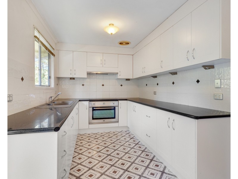 41 Venerable Street, Seventeen Mile Rocks QLD 4073