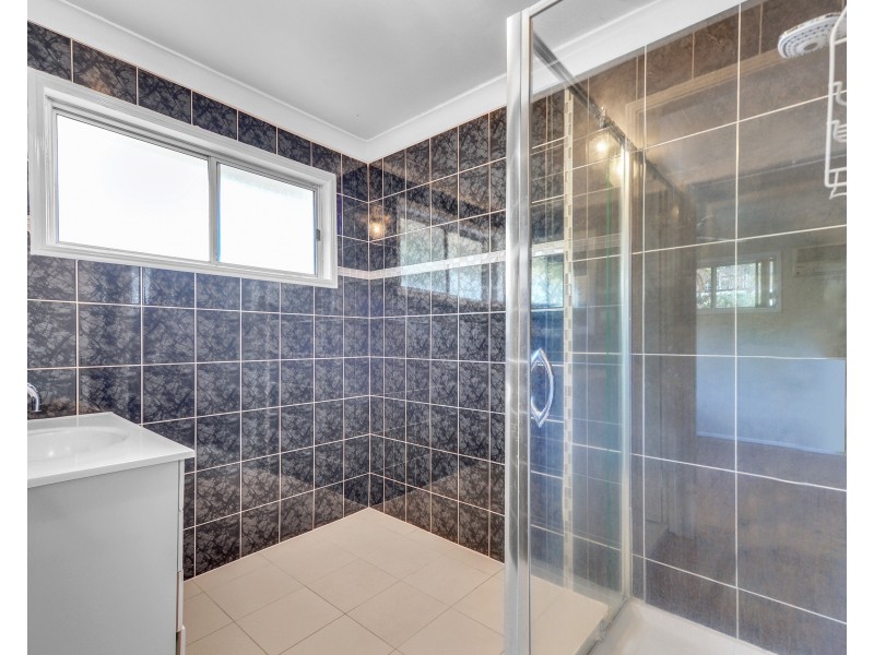 41 Venerable Street, Seventeen Mile Rocks QLD 4073