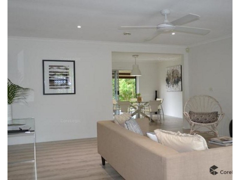 4 Sirocco Street, Jamboree Heights QLD 4074