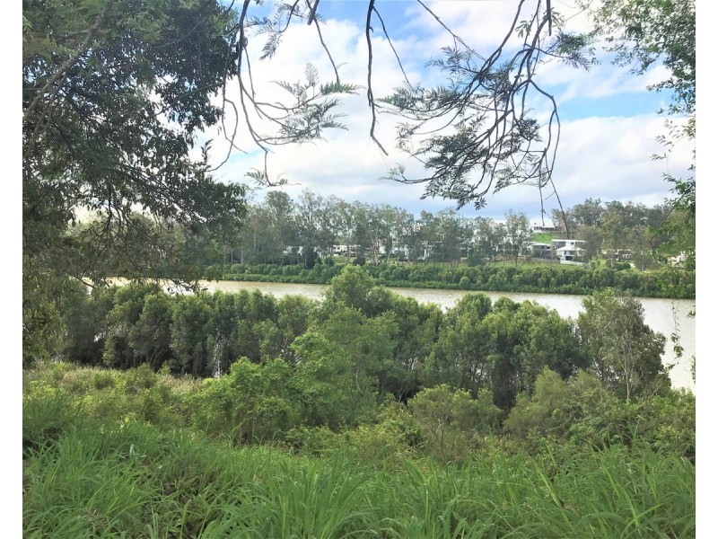 14 Mount Ommaney Drive, Jindalee QLD 4074