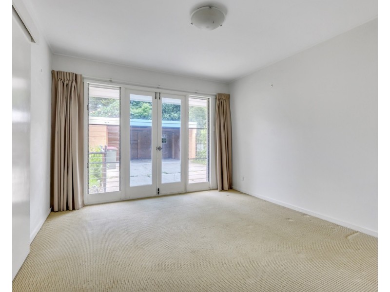 14 Mount Ommaney Drive, Jindalee QLD 4074