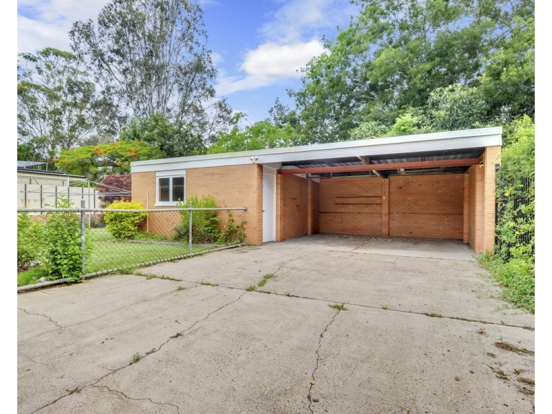 14 Mount Ommaney Drive, Jindalee QLD 4074