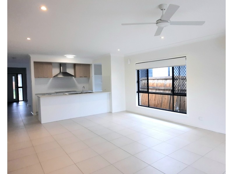 9 Ventura Street, Pallara QLD 4110