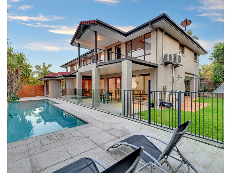 6 Bellambi Place, Westlake QLD 4074