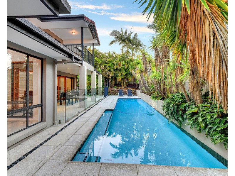 6 Bellambi Place, Westlake QLD 4074