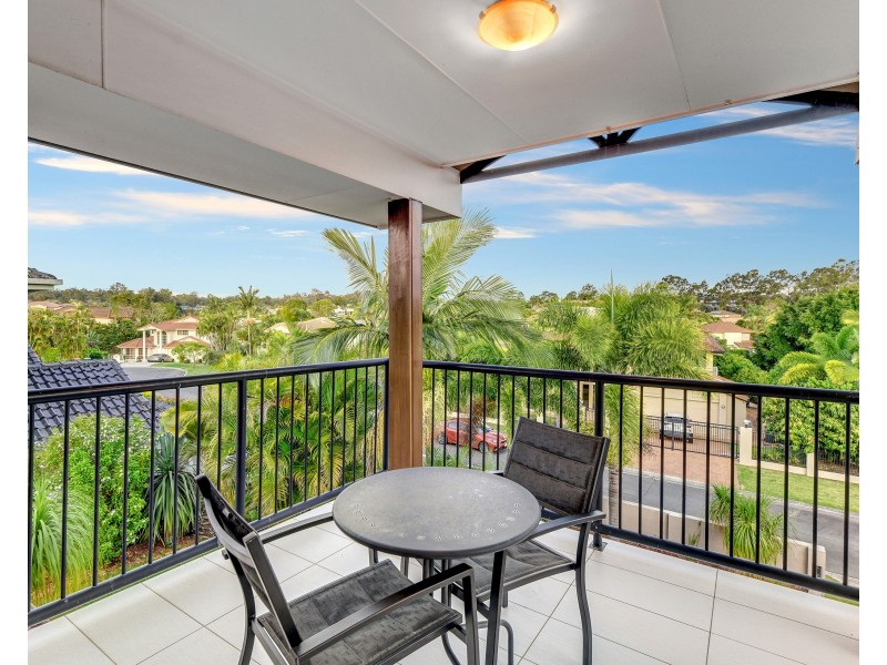 6 Bellambi Place, Westlake QLD 4074