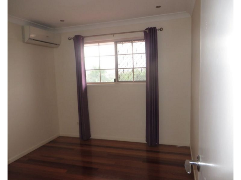 6 Cherry Close, Sinnamon Park QLD 4073