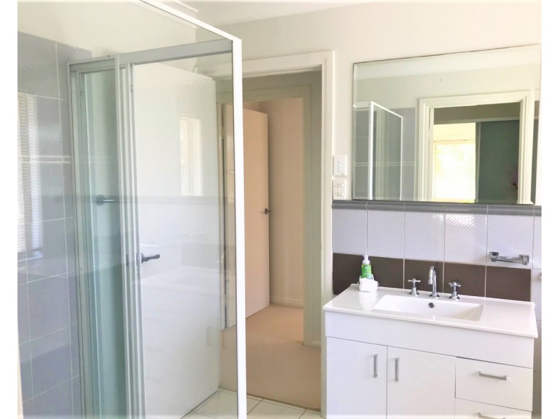 78 Oldfield Road, Sinnamon Park QLD 4073