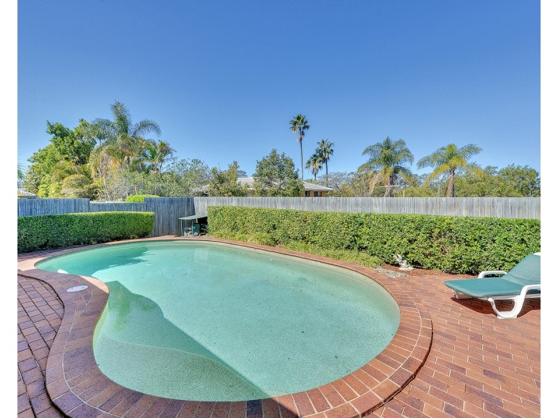 35 Kosciusko Street, Middle Park QLD 4074