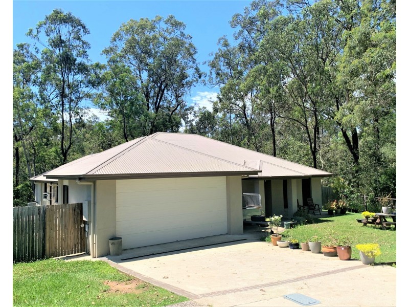34 Berkeley Circuit, Bellbird Park QLD 4300