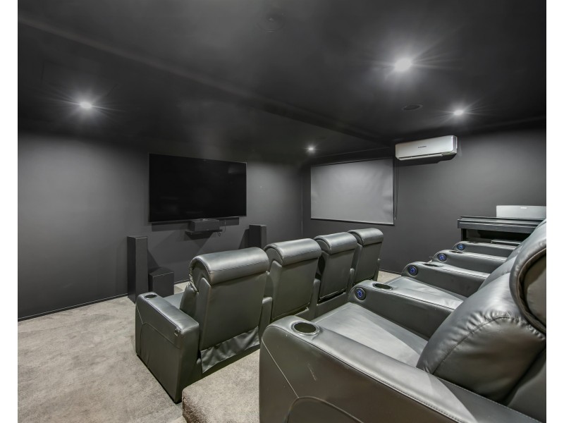 10 Blyde Street, Sinnamon Park QLD 4073