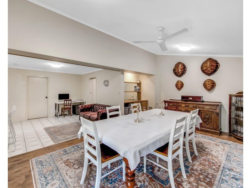 10 Blyde Street, Sinnamon Park QLD 4073