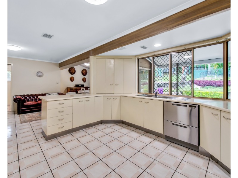 10 Blyde Street, Sinnamon Park QLD 4073