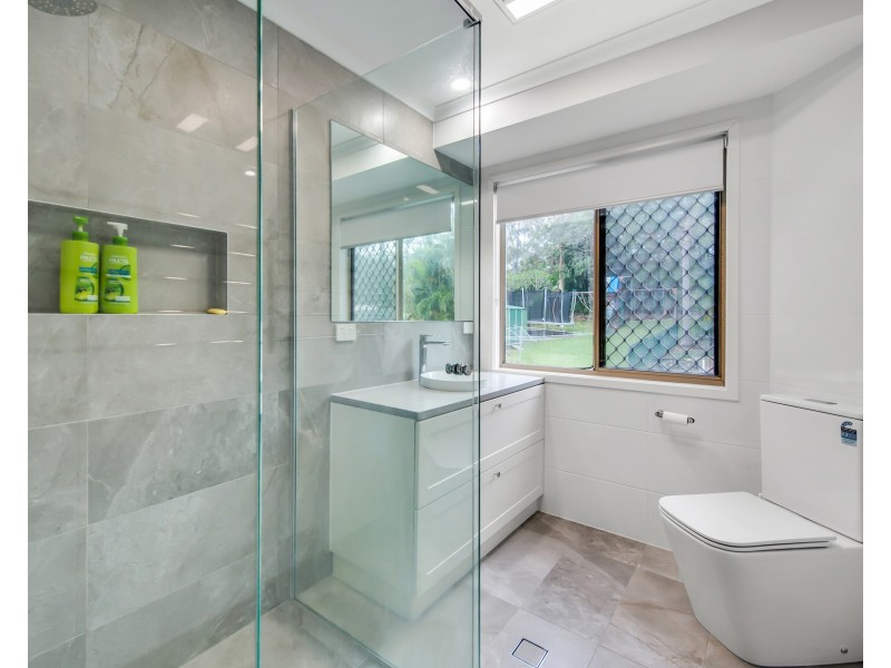 10 Blyde Street, Sinnamon Park QLD 4073