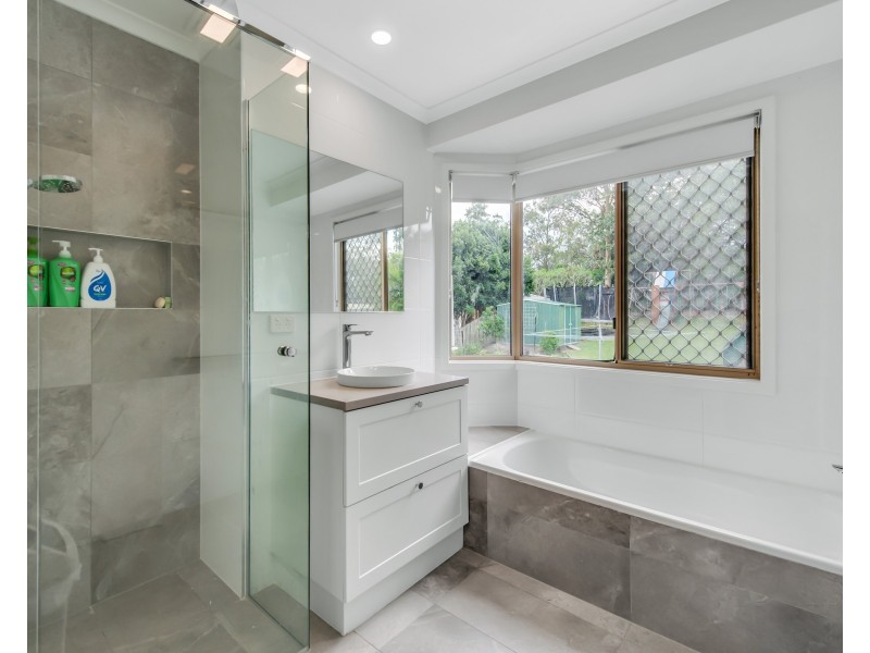 10 Blyde Street, Sinnamon Park QLD 4073