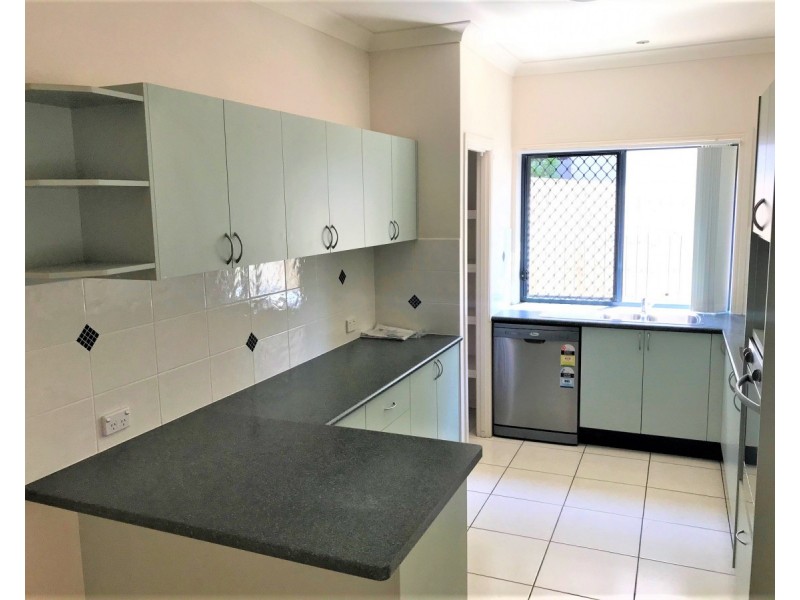 16 Jason Street, Sinnamon Park QLD 4073