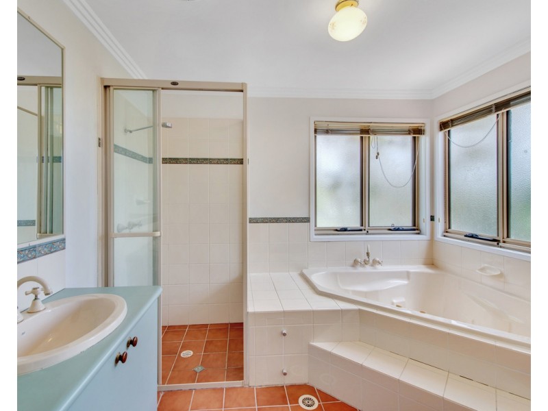 18 Bartok Place, Mount Ommaney QLD 4074