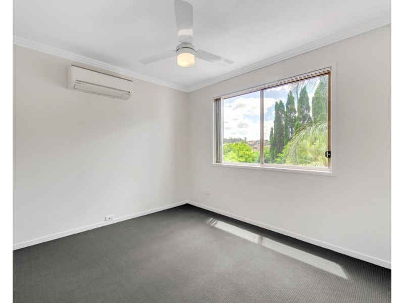 18 Bartok Place, Mount Ommaney QLD 4074