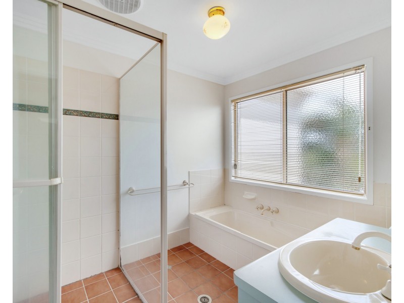 18 Bartok Place, Mount Ommaney QLD 4074