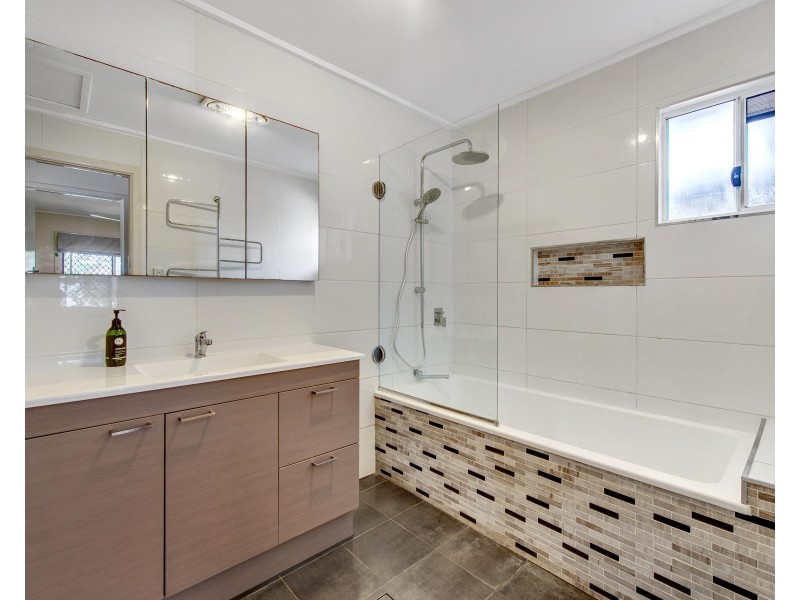 7 Umina Street, Jindalee QLD 4074