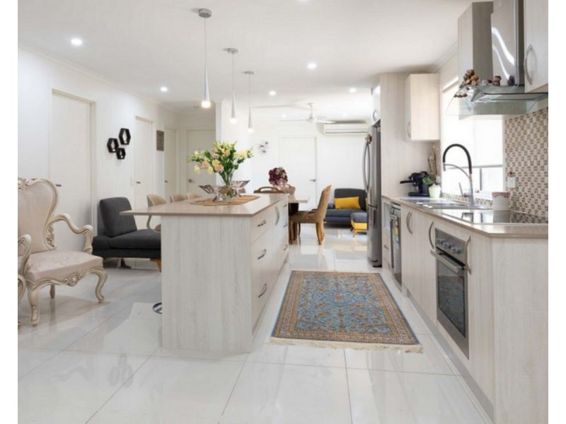 48 Leopard Tree Crescent, Sinnamon Park QLD 4073